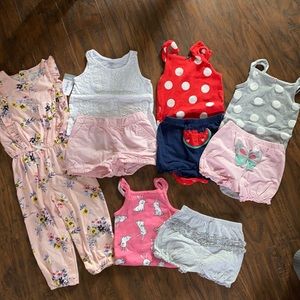 Bundle lot of baby girls summer outfits size 24m!